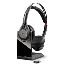 BAZAR - Poly Bluetooth Headset Voyager Focus UC B825-M, včetně nabíjecího stojánku, (rozbaleno, náhradní krabice) BAZAR - Poly Bluetooth Headset Voyager Focus UC B825-M, včetně nabíjecího stojánku, (rozbaleno, náhradní krabice)